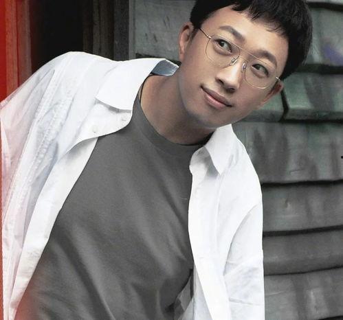 娱乐吃瓜君彭冠英