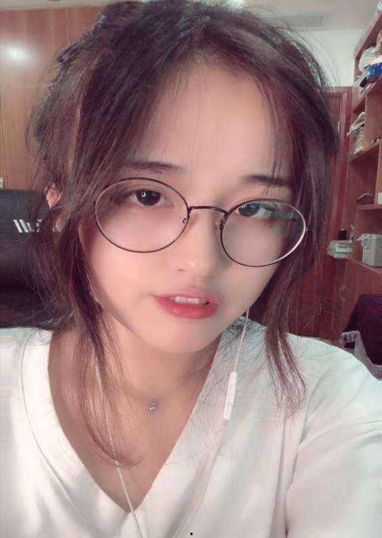 网 红主播有多红,闪耀网络，人气爆棚的璀璨之星  第2张