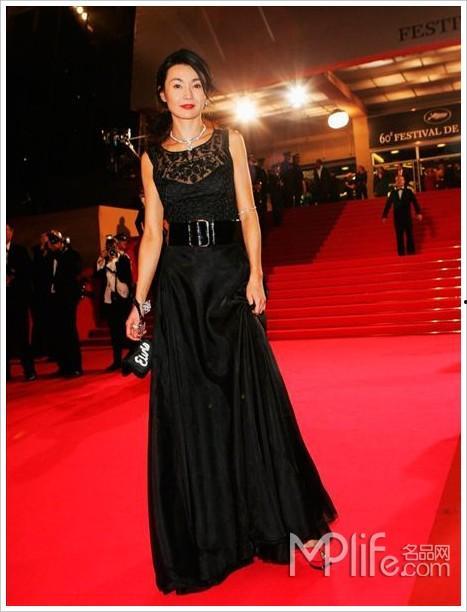 国外明星走红毯视频,国外明星走红毯风采瞬间回顾  第3张