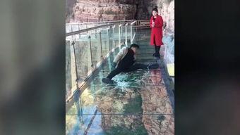 拖地舞的背景  第3张