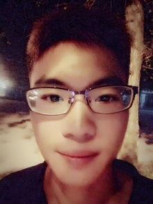 温柔大哥背景,从街头小混混到慈善家的逆袭传奇 第3张 温柔大哥背景,从街头小混混到慈善家的逆袭传奇 第3张